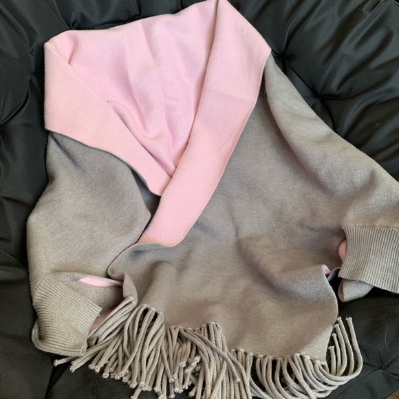 Cloak - Picture 4 of 7